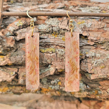 Load image into Gallery viewer, Dried Botanicals in Rose colored lightweight cement