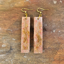 Load image into Gallery viewer, Dried Botanicals in Rose colored lightweight cement