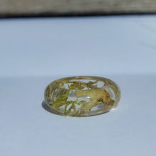 Load image into Gallery viewer, Yellow/Green Moss Ring Size 6