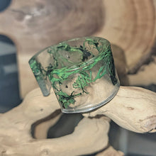 Load image into Gallery viewer, Boho Green Moss Cuff Bracelet