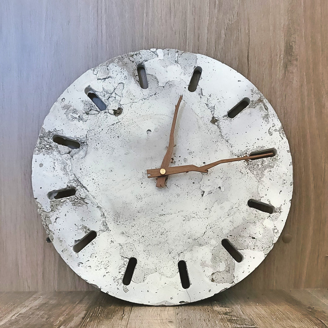 Handmade Industrial Mordern lightweight Concrete clock