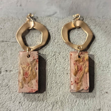 Load image into Gallery viewer, Rose Gold Colored lightweight Cement, florals &amp; Brass
