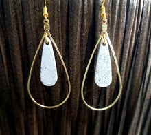 Load image into Gallery viewer, Teardrop White Cement &amp; Metal Mix Earring
