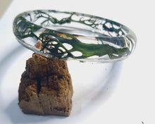 Load image into Gallery viewer, Green Moss set in resin bracelet
