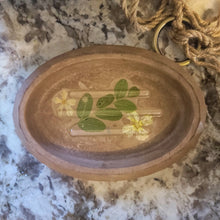 Load image into Gallery viewer, Handmade Botanical Concrete Soap Dish with Manitoba Grains
