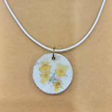 Load image into Gallery viewer, Lightweight Cement &amp; Flower Pendant &amp; Earrings Set
